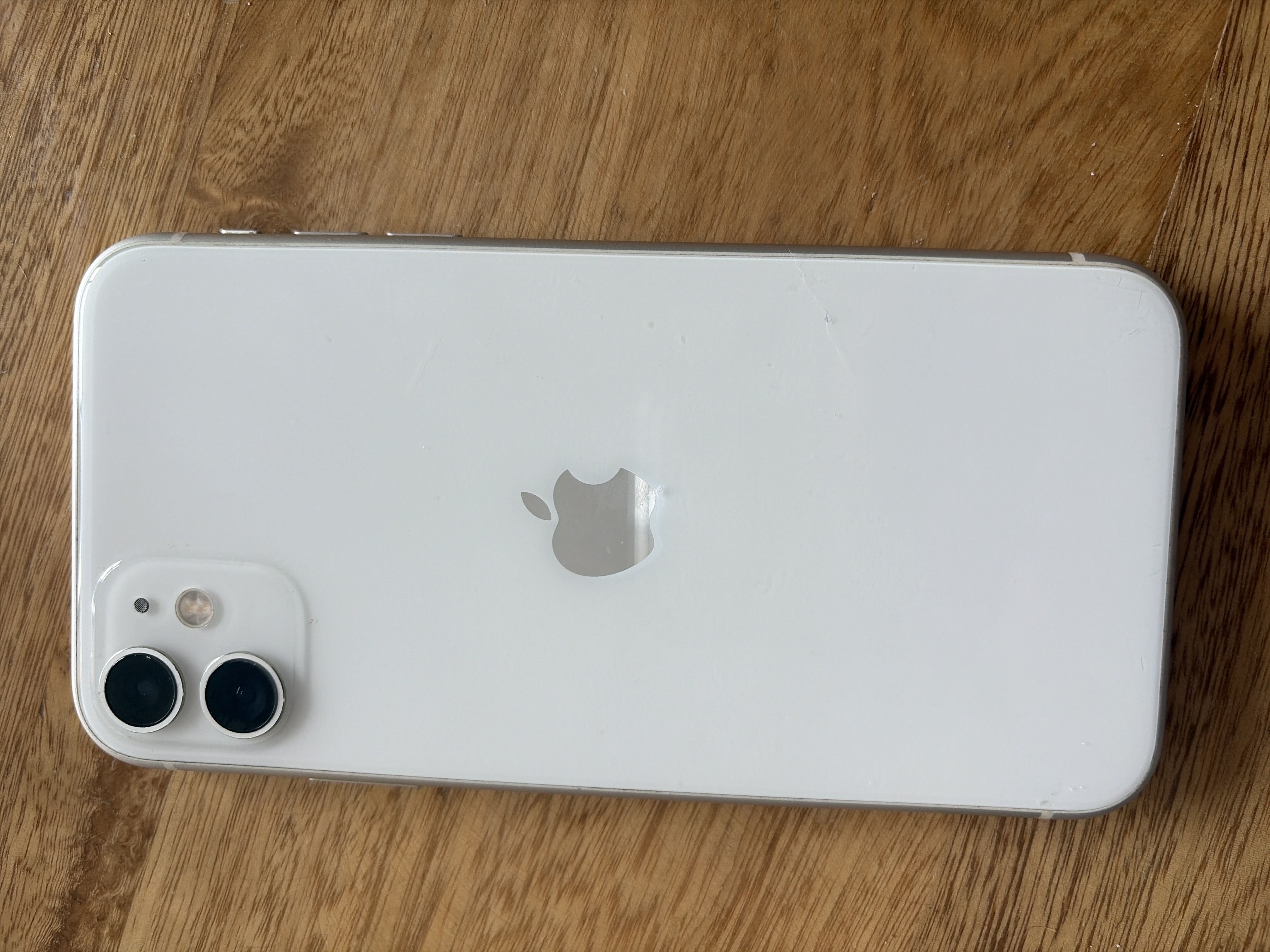 iPhone 11 2